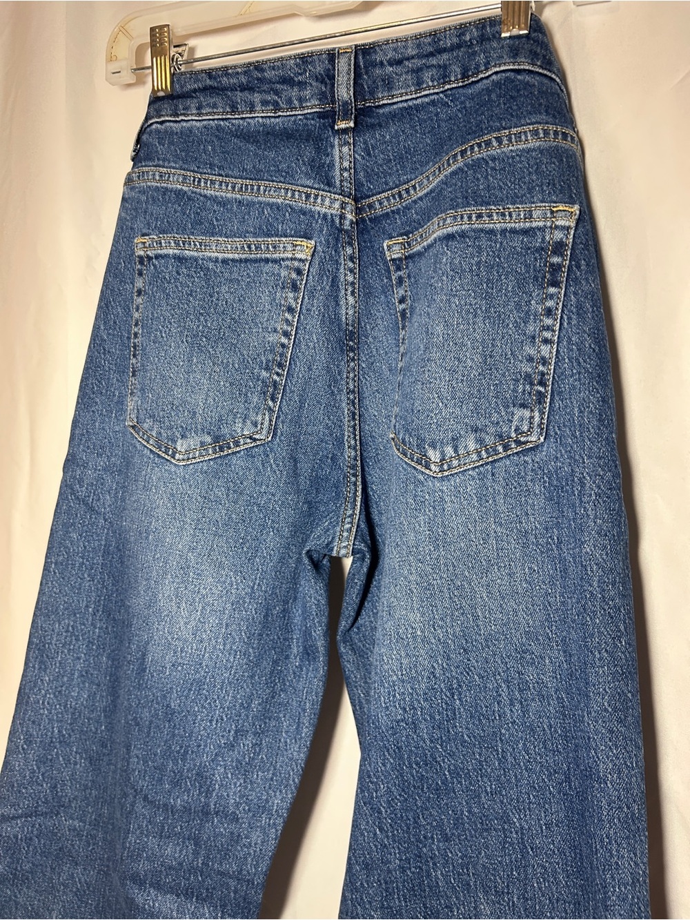 H&M High Rise Flare Jeans Womens 6 Blue Wash Wide Leg Stretch Denim - Picture 8 of 9